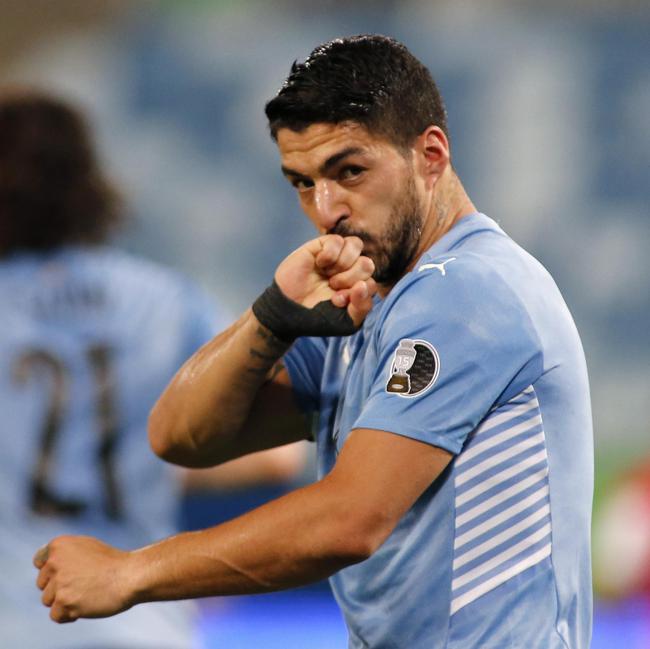 智利绝杀马赛,苏亚雷斯高光表现 智利绝杀马赛,苏亚雷斯高光表现