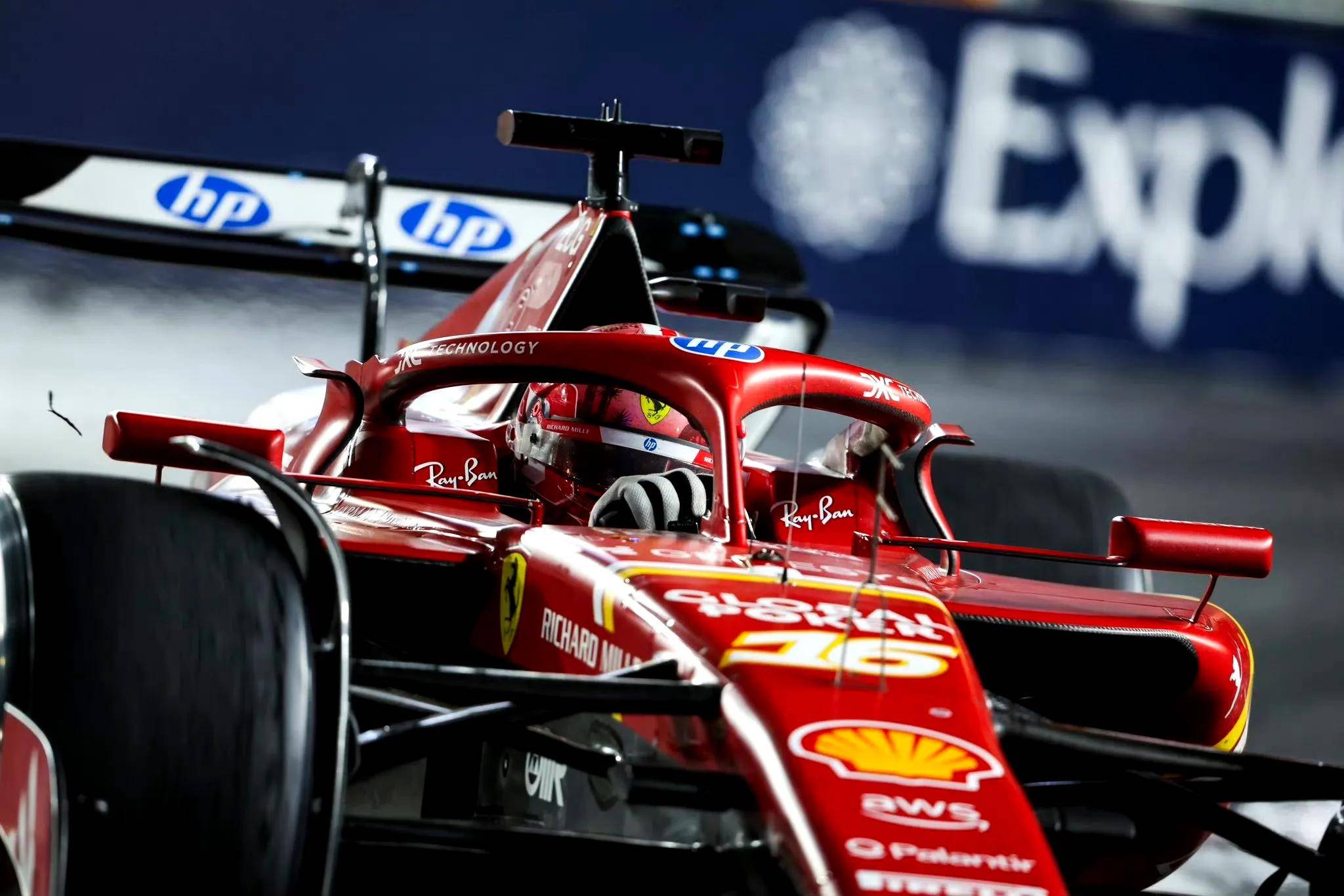 迈凯伦横扫雷诺车队，佩雷兹扛起全队