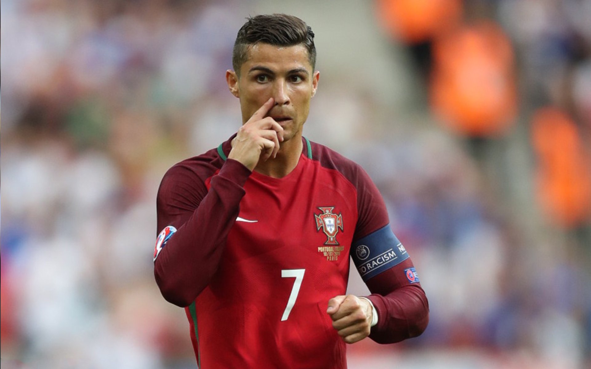 巴西险胜尼斯，一场改变F1年度争冠格局的雨夜狂想曲