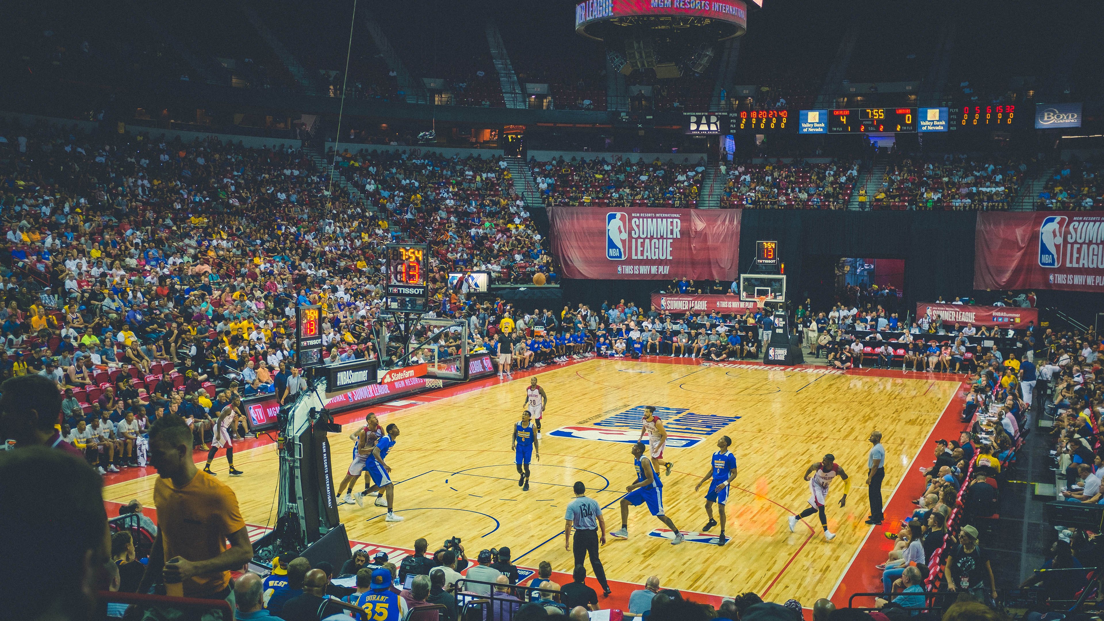 季后赛抢七之夜，奥纳纳持续制造杀伤，当非典型英雄成为胜负手